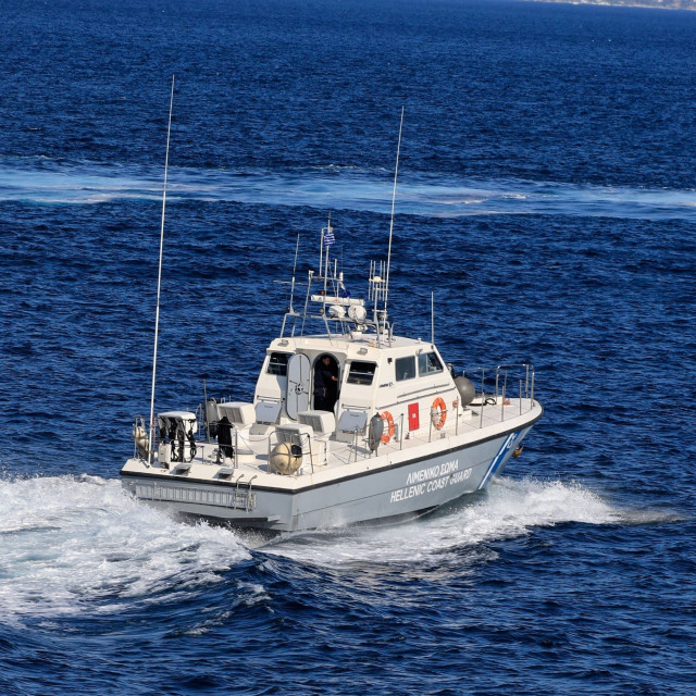 Νέα άφιξη μεταναστών στα Χανιά – 40 άτομα εντοπίστηκαν στη θάλασσα νότια της Γαύδου