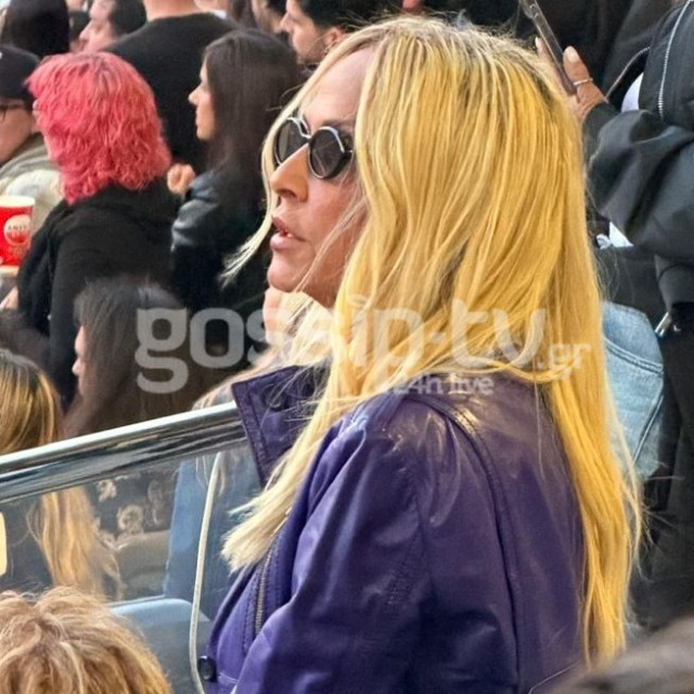 Η Άννα Βίσση απόλαυσε τους Metallica στο κατάμεστο ΟΑΚΑ