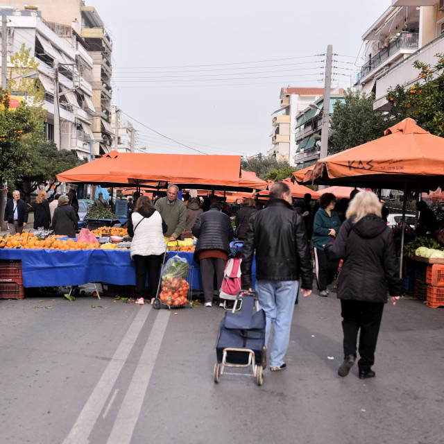 Μεγάλες αλλαγές στις λαϊκές αγορές – Τι αλλάζει σε άδειες και λειτουργία