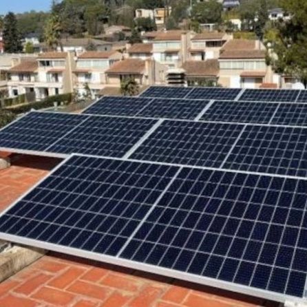 «Παράγουν περισσότερη ισχύ από το ίδιο φως»: Η Ιαπωνία φέρνει επανάσταση στην ηλιακή ενέργεια