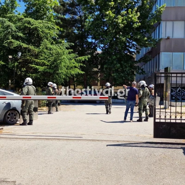 Θεσσαλονίκη: Βίντεο από την επίθεση αντιεξουσιαστών σε φοιτητές στο ΑΠΘ - Επτά τραυματίες