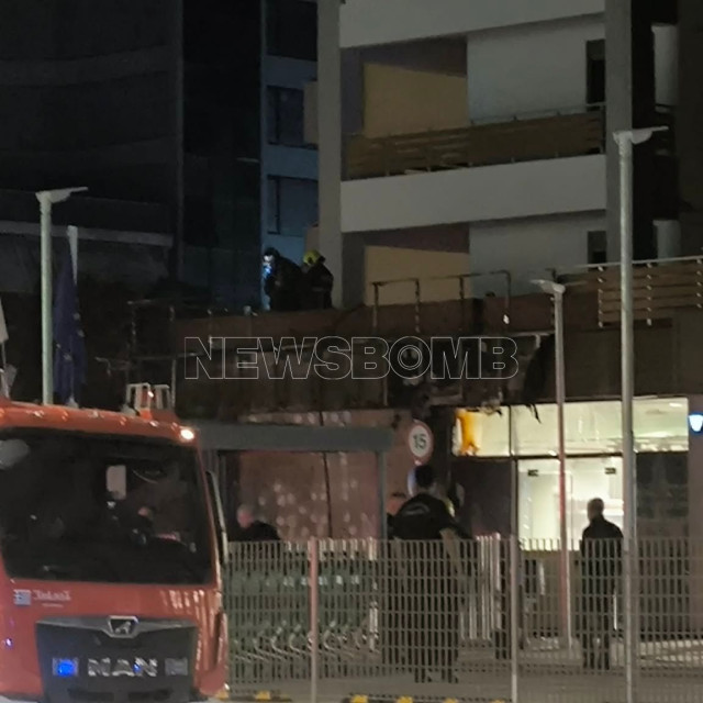 Κάτω Πατήσια: Φωτιά σε σούπερ μάρκετ στις Τρεις Γέφυρες