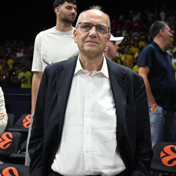 Μετά τη Βουλή, σειρά παίρνει η ΕΕΑ: Με την πλάτη στον τοίχο ο Λιόλιος!