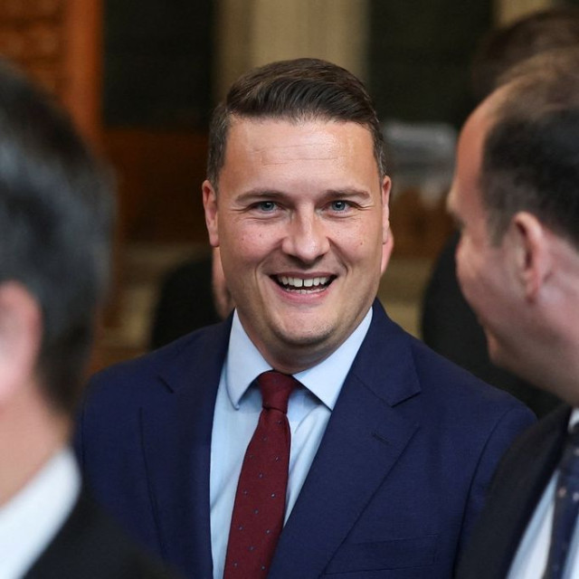 Bρετανία: Ο υπουργός Υγείας Γουές Στρίτινγκ ετοιμάζεται να παραιτηθεί