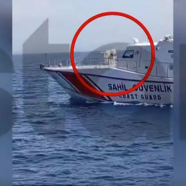  Νέα τουρκική πρόκληση: Απείλησαν με «πενηντάρι» πολυβόλο ψαράδες - Βίντεο