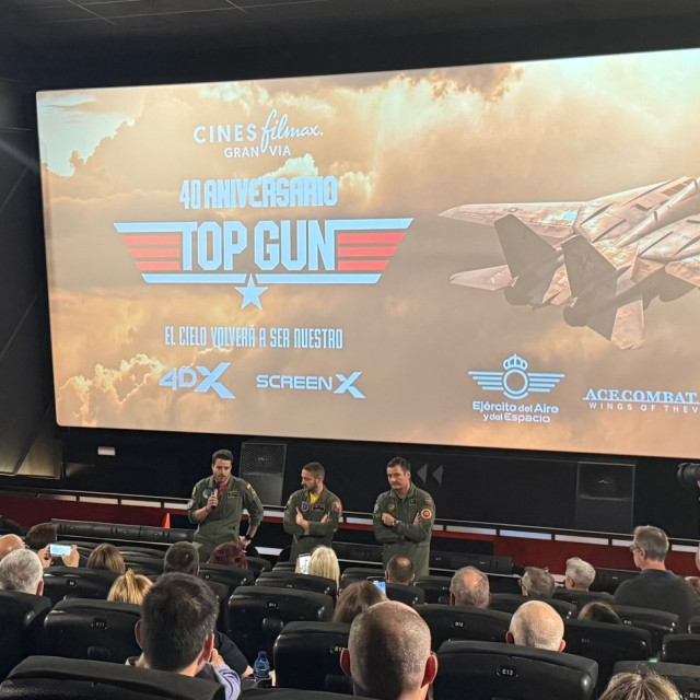 Οι πραγματικοί πιλότοι του Top Gun τα λένε όλα: Ζωές και καριέρες στην... Danger Zone
