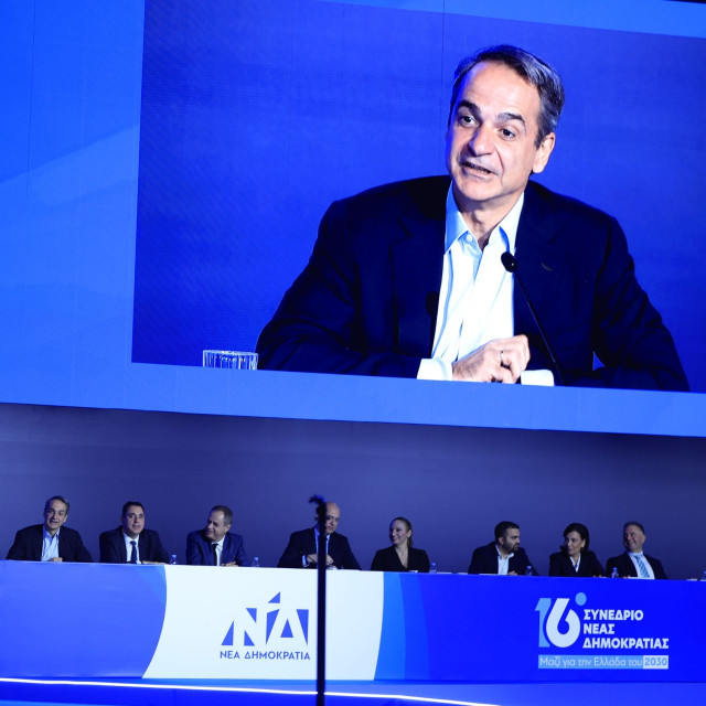 Συνέδριο ΝΔ: Το καμπανάκι που βάρεσε ο Μητσοτάκης και οι πλατφόρμες Πιερρακάκη - Δένδια