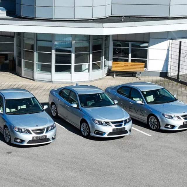 Saab: Δημοπρατούνται τα τελευταία πρωτότυπα