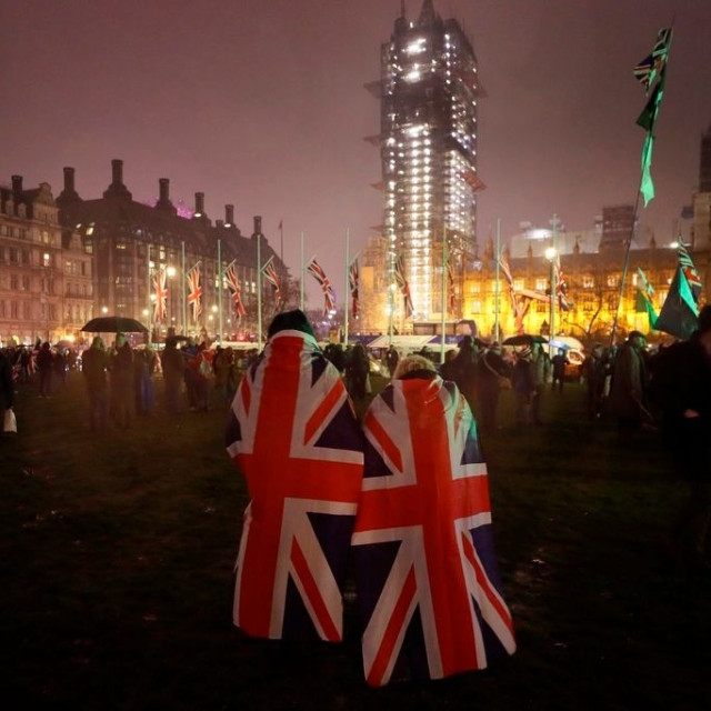 Η «πληγή» του Brexit στη Βρετανία ξανανοίγει - Ανατροπή Στάρμερ και ακύρωση της «συμφωνίας εξόδου»;
