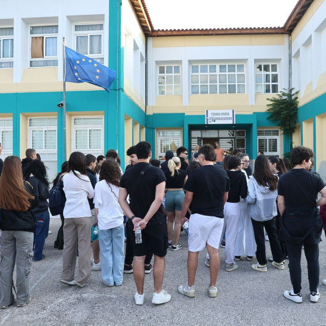 Πανελλήνιες 2026: Ξεκινούν οι προαγωγικές και απολυτήριες εξετάσεις στα λύκεια