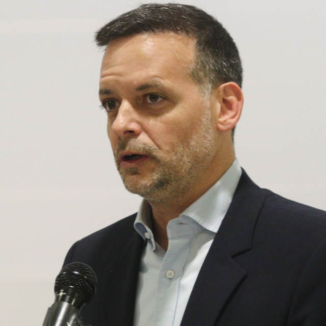 Δούκας: Μου λένε να μαζέψω τα ηλεκτρικά πατίνια αλλά δεν μου επιτρέπεται
