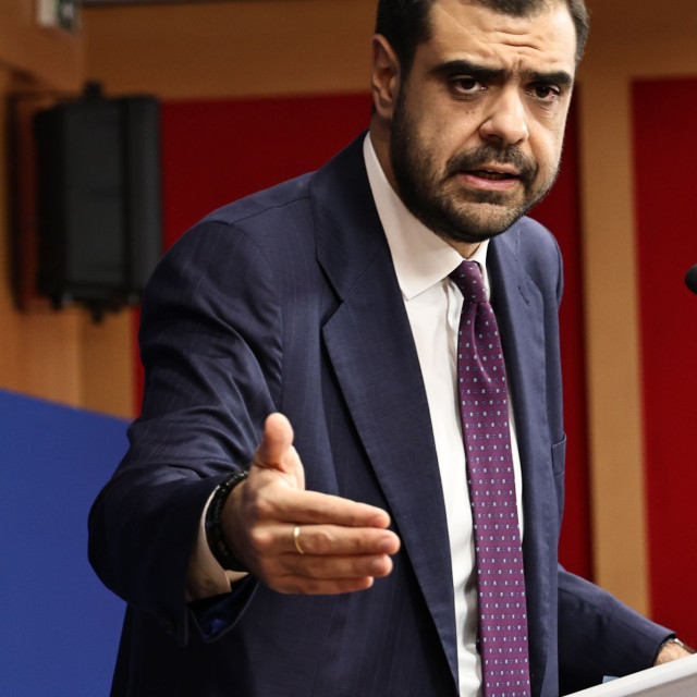 Μαρινάκης: Όπου ακούς πολλούς αντισυστημικούς κράτα τα χέρια στις τσέπες σου