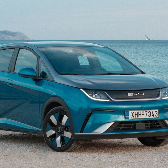 Η BYD ψάχνει ευρωπαϊκά εργοστάσια και ιστορικές μάρκες
