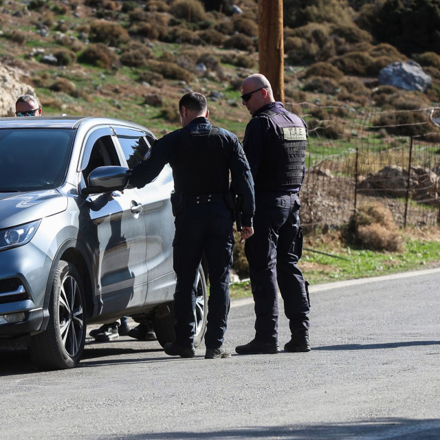 «Οικογενειακή μαφία» στα Βορίζια: Κατέστρεφαν περιουσίες και απειλούσαν αγρότες