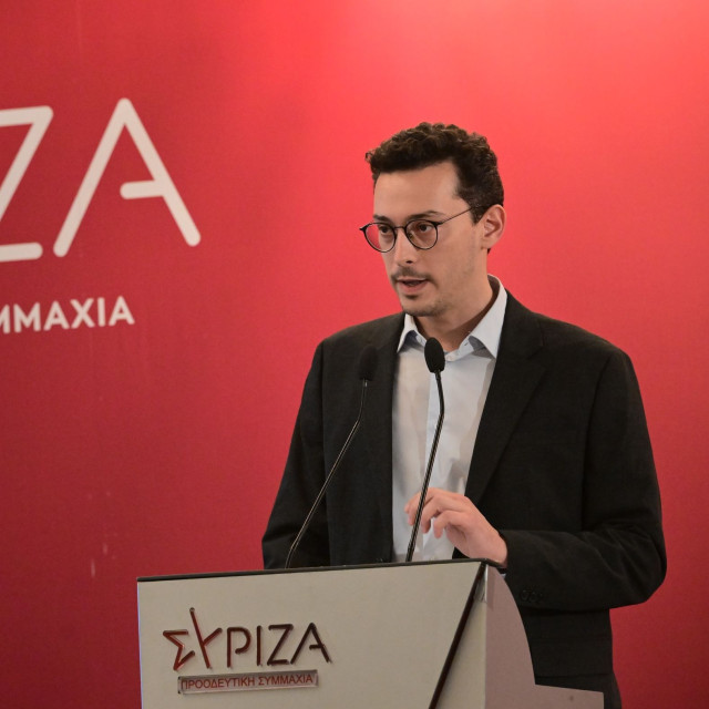 Αλλάζει τα δεδομένα η παραίτηση Καλπάκη - Εξελίξεις με ορίζοντα την ίδρυση του κόμματος Τσίπρα