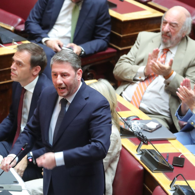 Εξεταστική για υποκλοπές: Η «μητέρα των μαχών» σήμερα στη Βουλή - Στο τραπέζι και πρόταση μομφής