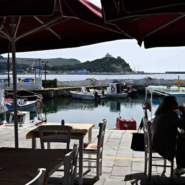 Σε 24ωρη πανελλαδική απεργία στις 24 Ιουνίου οι εργαζόμενοι σε τουρισμό και επισιτισμό