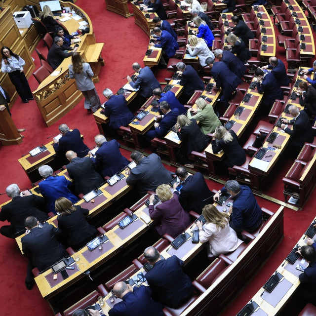 ΟΠΕΚΕΠΕ: Στη Βουλή η πρόταση για προανακριτική κατά Λιβανού και Αραμπατζή