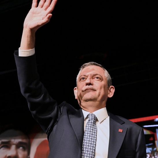 Τουρκία: «Βράζει» η αξιωματική αντιπολίτευση - Σε αγώνα καλεί ο Οζέλ