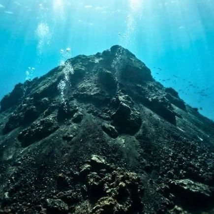 Επιστήμονες ανακάλυψαν ενεργή γεωλογική δομή που κινείται ακόμη κάτω από τη Μεσόγειο
