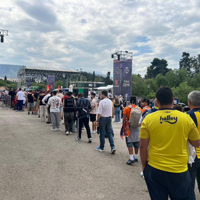 Euroleague Fan Zone: Άνοιξε τις πύλες του στο Ζάππειο – Στα γήπεδα μικροί και μεγάλοι φίλαθλοι