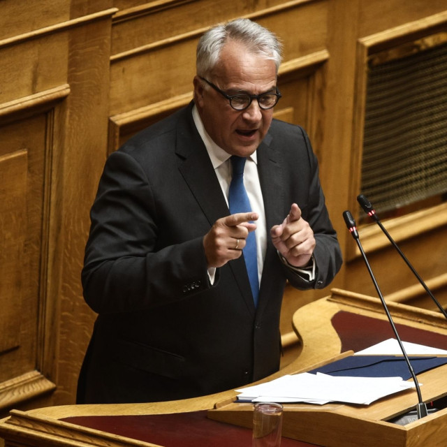 Βορίδης σε Σαμαρά: «Αν ήταν όλα αυτά τόσο εύκολα, γιατί δεν τα είχαν κάνει οι προηγούμενοι;»