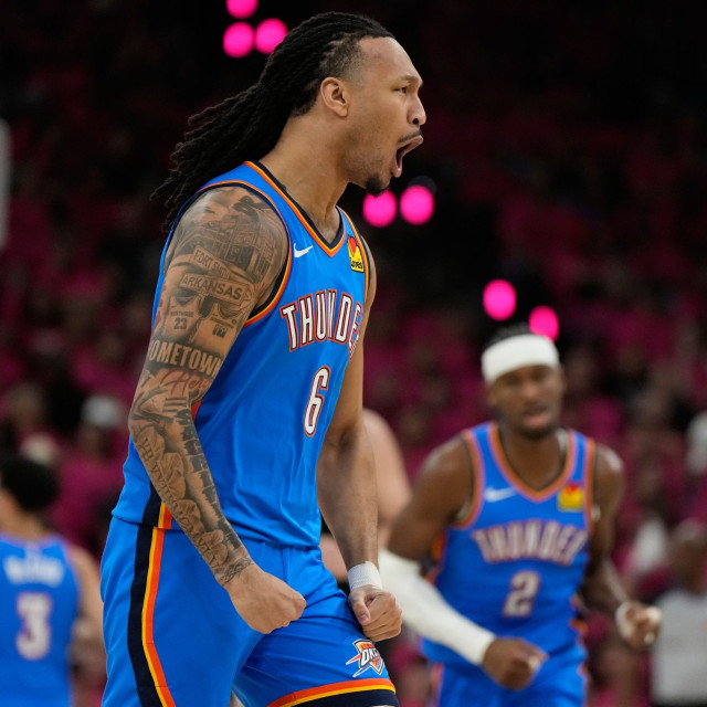 NBA: Ανατροπή από το -15 και προβάδισμα 2-1 για τους Θάντερ στους τελικούς της Δύσης
