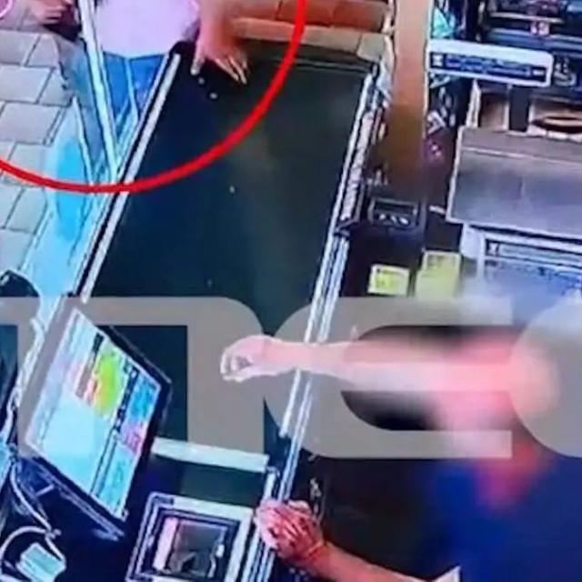 Κρήτη: Βίντεο-ντοκουμέντο από τη στιγμή που η μητέρα της 3χρονης αναζητεί ταξί