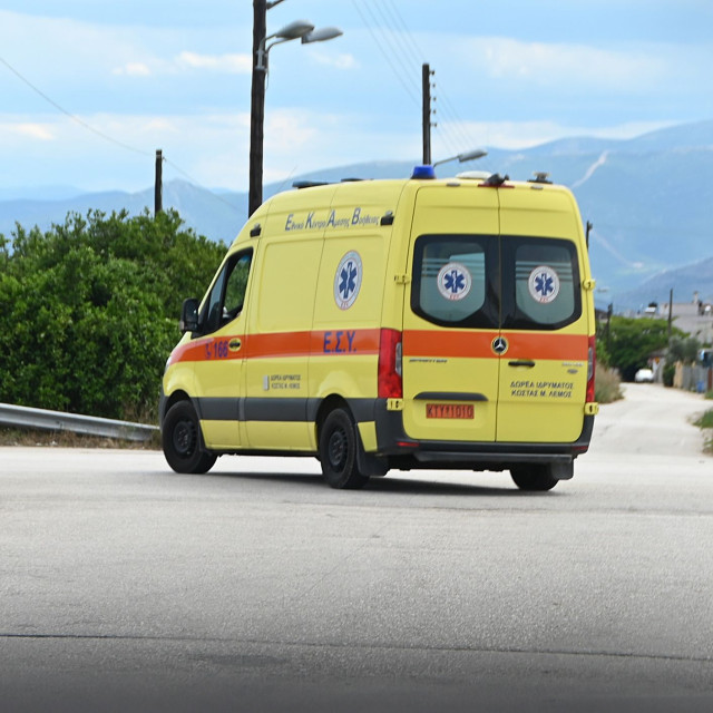 Τροχαίο με παράσυρση παιδιού στην Πάτρα - Διακομίστηκε με ελαφρά τραύματα στο Καραμανδάνειο