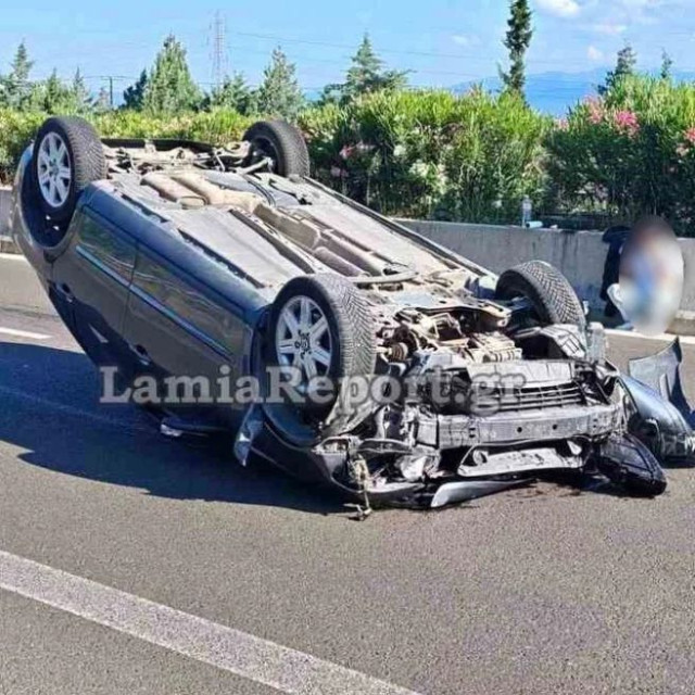 Αναποδογύρισε αυτοκίνητο στην Εθνική Οδό Αθηνών - Λαμίας - Ένας τραυματίας