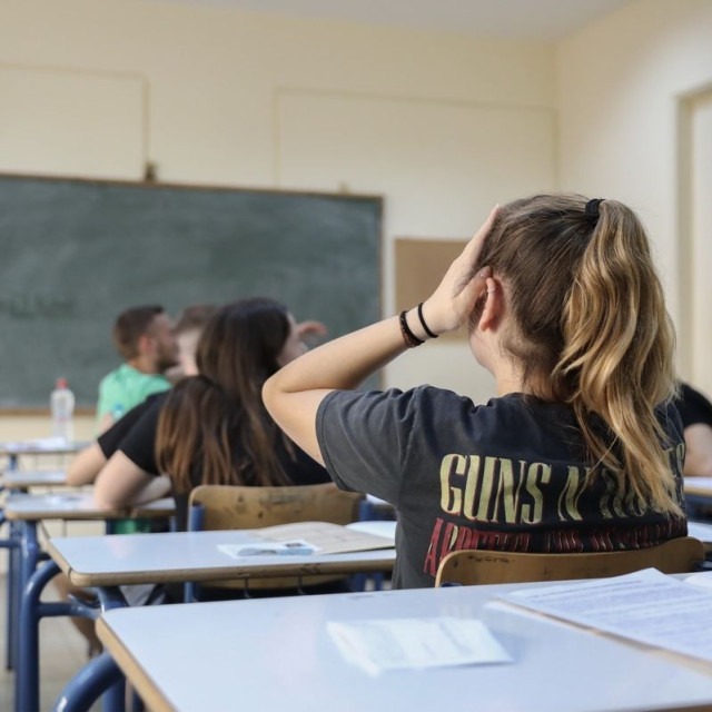 Πανελλήνιες 2026: Το αναλυτικό πρόγραμμα των Πανελλαδικών Εξετάσεων για ΓΕΛ και ΕΠΑΛ