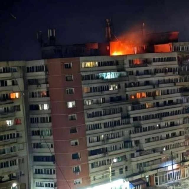 Ρουμανία: Βίντεο δείχνει τη στιγμή που ρωσικό drone χτυπάει πολυκατοικία