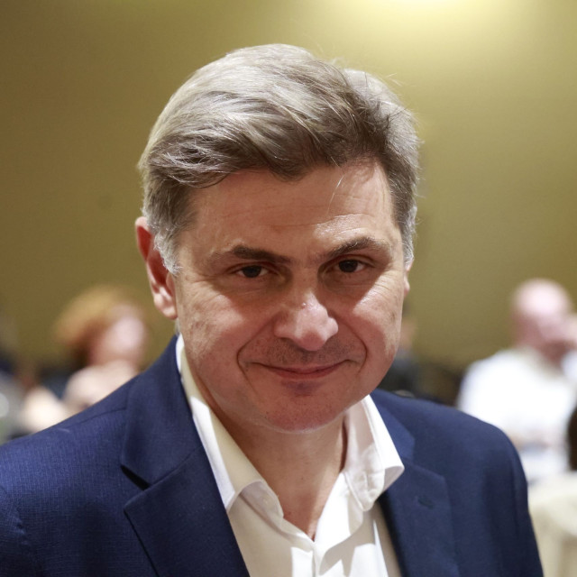 Φαραντούρης: «Δεν θα είμαι υποψήφιος στις εθνικές εκλογές»