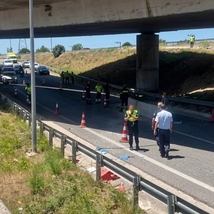 Πάτρα: Σε σήμανση έργων προσέκρουσε η μηχανή πατέρα και γιου – Τι αναφέρει η ΕΛΑΣ για το δυστύχημα