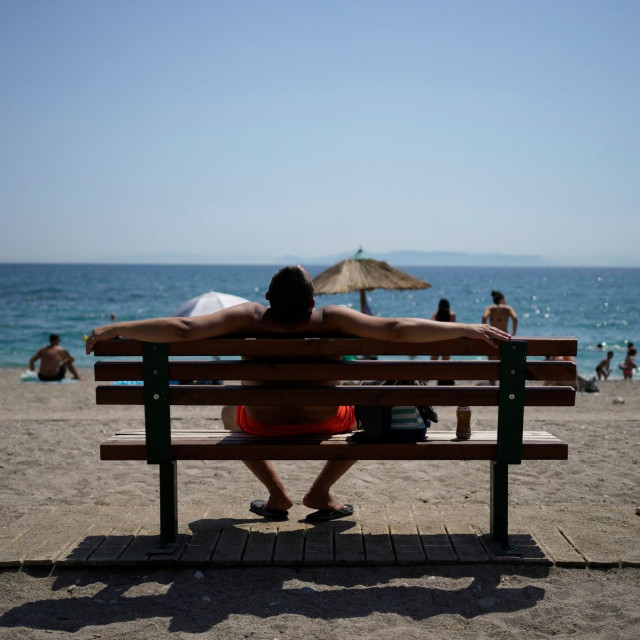 Καλοκαιρινός ο καιρός του Αγίου Πνεύματος – Μέχρι 34 βαθμούς η θερμοκρασία