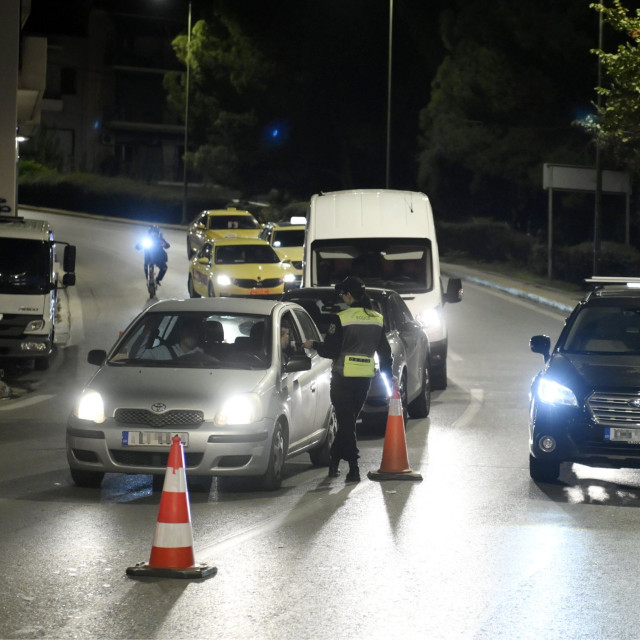 Τους πήραν το δίπλωμα, αλλά συνεχίζουν να οδηγούν – Τι προβλέπεται για τους παραβάτες