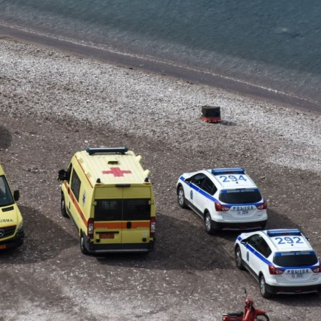 Κέρκυρα: Νεκρή ανασύρθηκε 82χρονη τουρίστρια από τη θάλασσα στο Καμινάκι