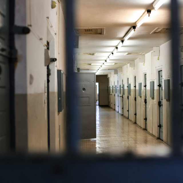 Σουηδία: Η κυβέρνηση σχεδιάζει να φυλακίζει 13χρονους που έχουν διαπράξει δολοφονίες