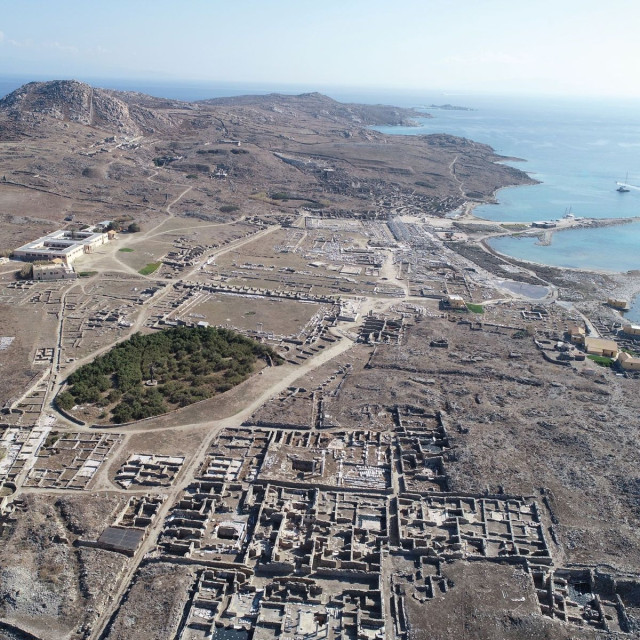 Δήλος: Βυθίζεται κατά ένα εκατοστό τον χρόνο - Ανησυχία για το μέλλον του αρχαιολογικού χώρου
