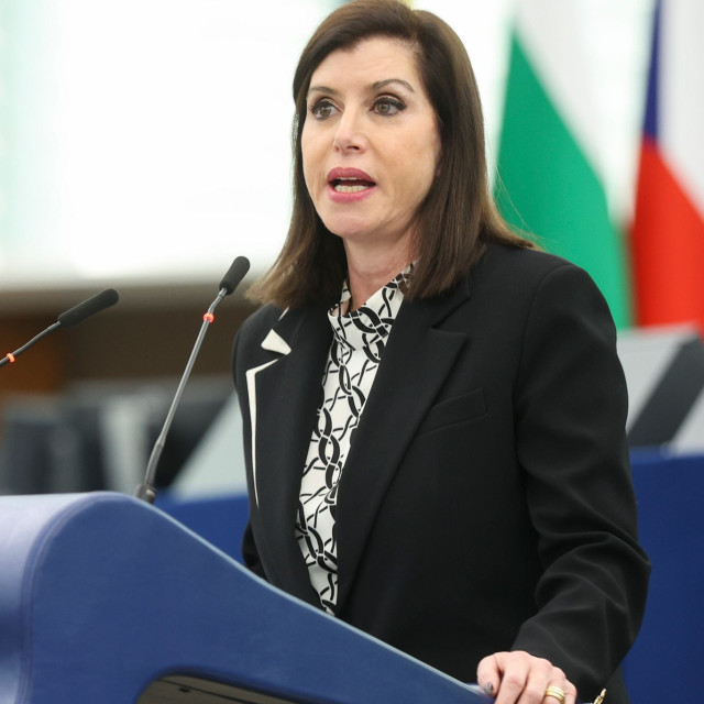 Δίκη για τη διαρροή email αποδήμων: Αντικρουόμενες εκδοχές στις απολογίες των κατηγορουμένων