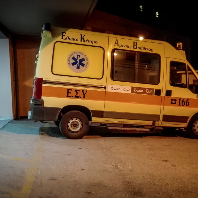 Τροχαίο δυστύχημα στην Καλλιθέα: Έκανε σούζα ο μοτοσικλετιστής που παρέσυρε πεζή και σκοτώθηκε