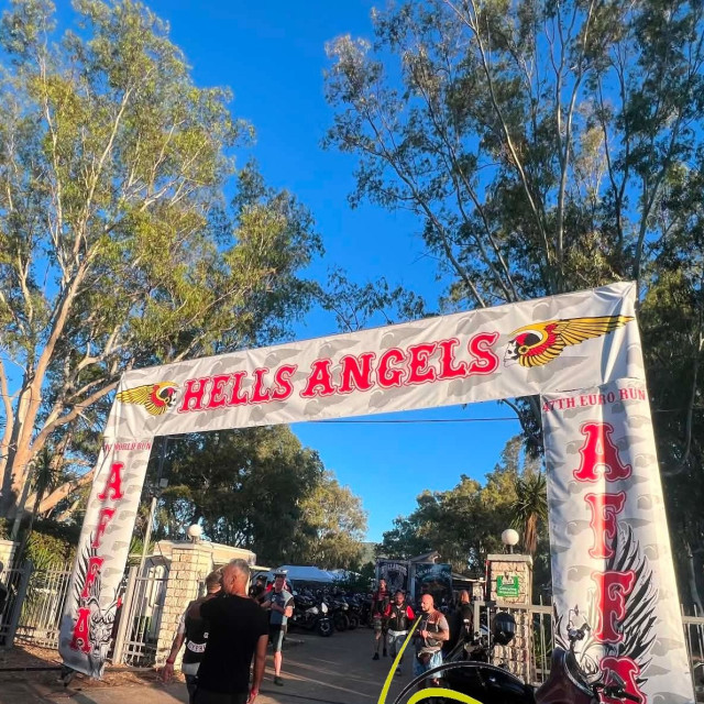 Ηγουμενίτσα: «Βούλιαξε» από μηχανές των Hells Angels η περιοχή – Γάμος στην παραλία του Δρεπάνου