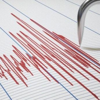 Σεισμός τώρα: Δόνηση 4,8R στην Εύβοια - Ιδιαίτερα αισθητός στην Αττική