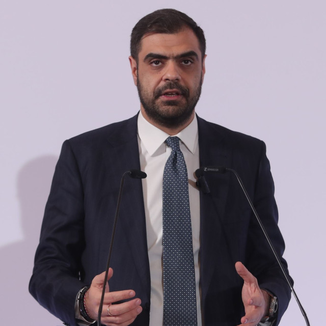 Μαρινάκης: Μέχρι την Πέμπτη οι ανακοινώσεις για τον ανασχηματισμό - Τι απάντησε για Σαμαρά - LIVE