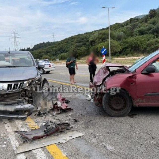 Θερμοπύλες: Δύο τραυματίες μετά από σοβαρό τροχαίο