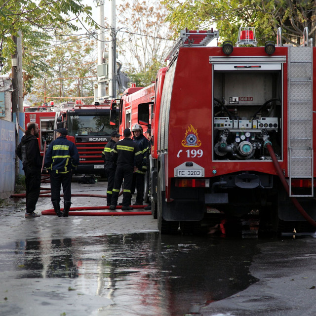 Λάρισα: Φωτιά σε σπίτι στο Ομορφοχώρι – Μητέρα και γιος στο νοσοκομείο