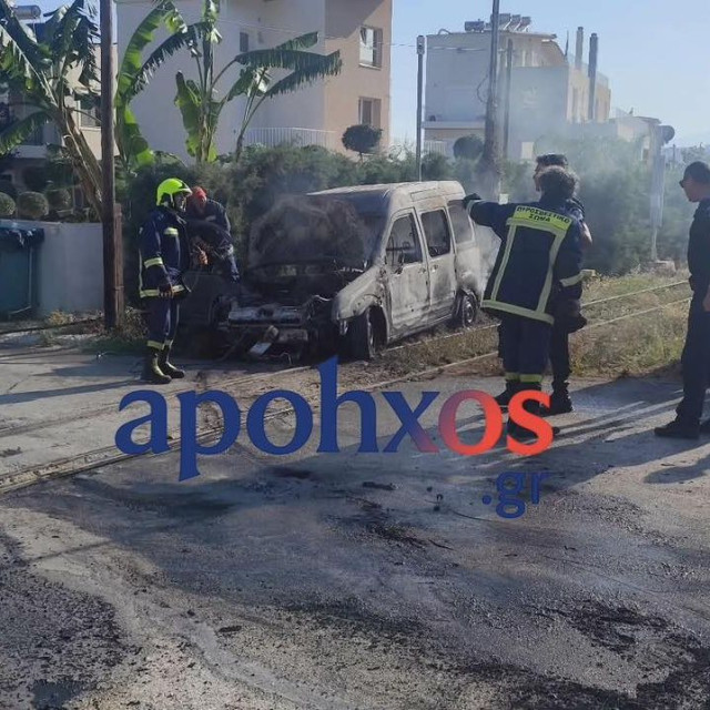 Φωτιά σε εν κινήσει όχημα στα Βραχνέϊκα- Καταστράφηκε ολοσχερώς το όχημα, γλίτωσε ο οδηγός