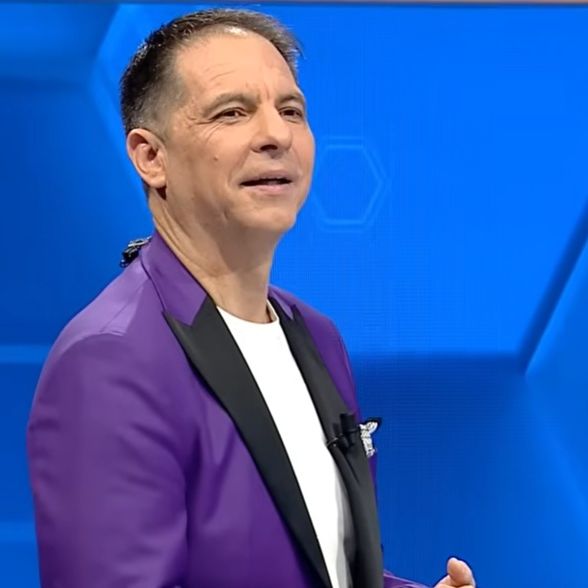 «Χολή» κατά της Ελλάδας από διάσημο Ρουμάνο παρουσιαστή - «Η Ελλάδα από αετός κατέληξε σπουργίτι»