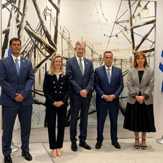Συναντήσεις Παπασταύρου με Chevron & ExxonMobil στο Χιούστον