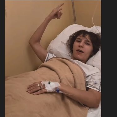 «Στα....επείγοντα» η Νίκη Σκιαδαρέση - Η ανάρτηση με την αδελφή της από το νοσοκομείο